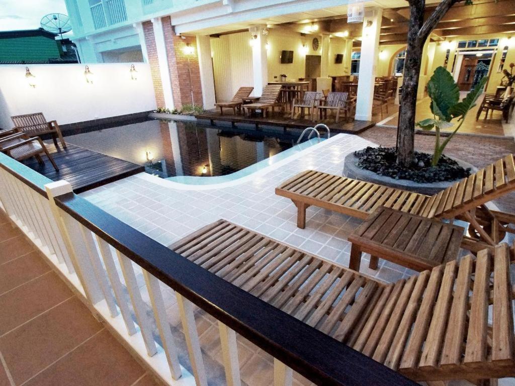Hotel Baan Pimpisa Bang Sare Zewnętrze zdjęcie
