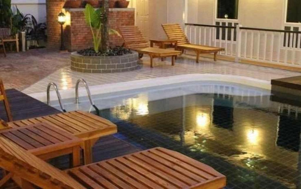 Hotel Baan Pimpisa Bang Sare Zewnętrze zdjęcie