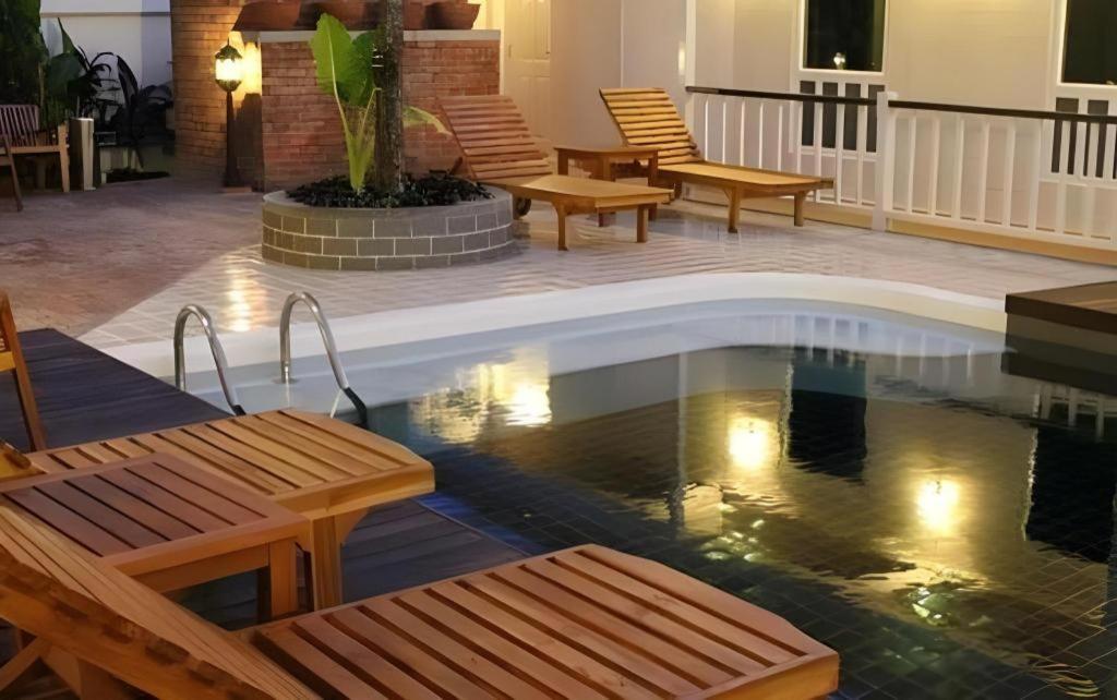 Hotel Baan Pimpisa Bang Sare Zewnętrze zdjęcie