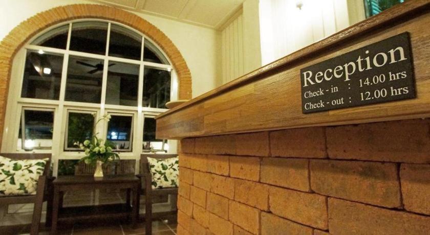 Hotel Baan Pimpisa Bang Sare Zewnętrze zdjęcie