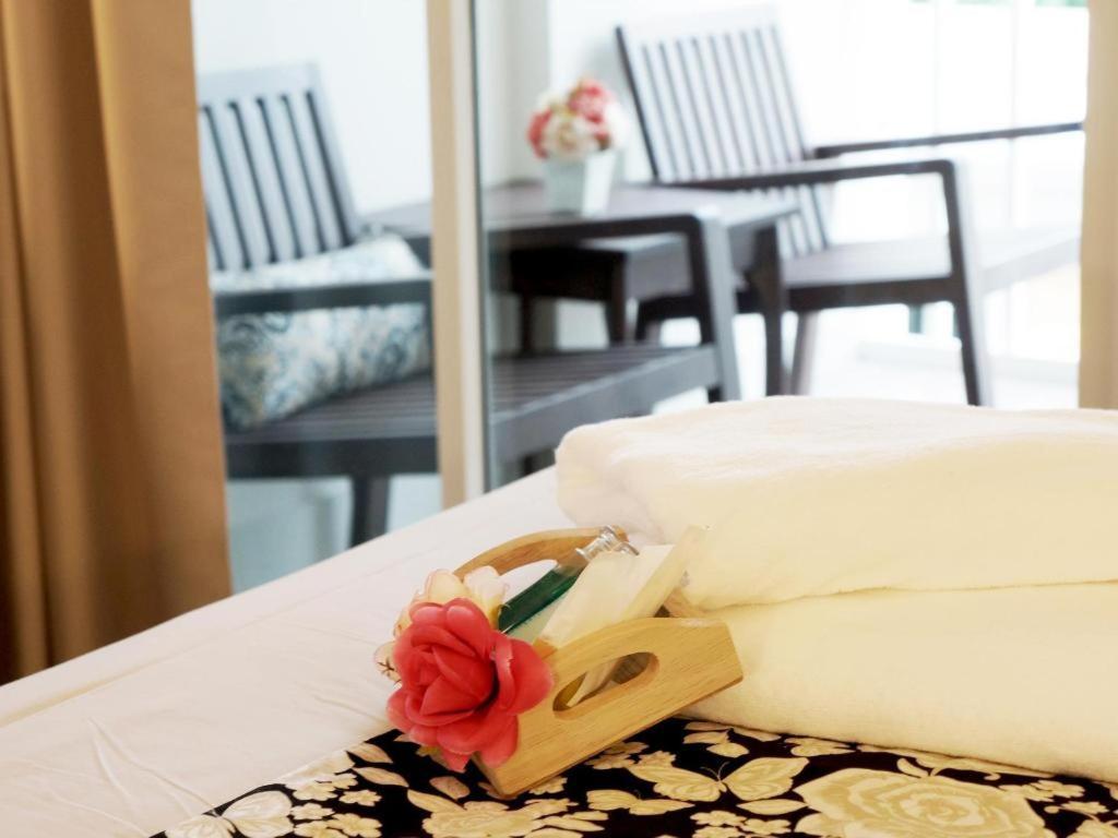 Hotel Baan Pimpisa Bang Sare Zewnętrze zdjęcie