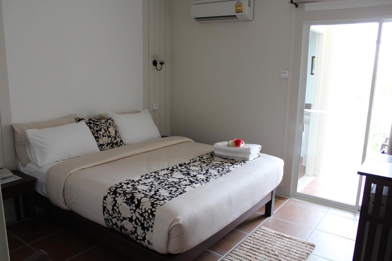 Hotel Baan Pimpisa Bang Sare Zewnętrze zdjęcie